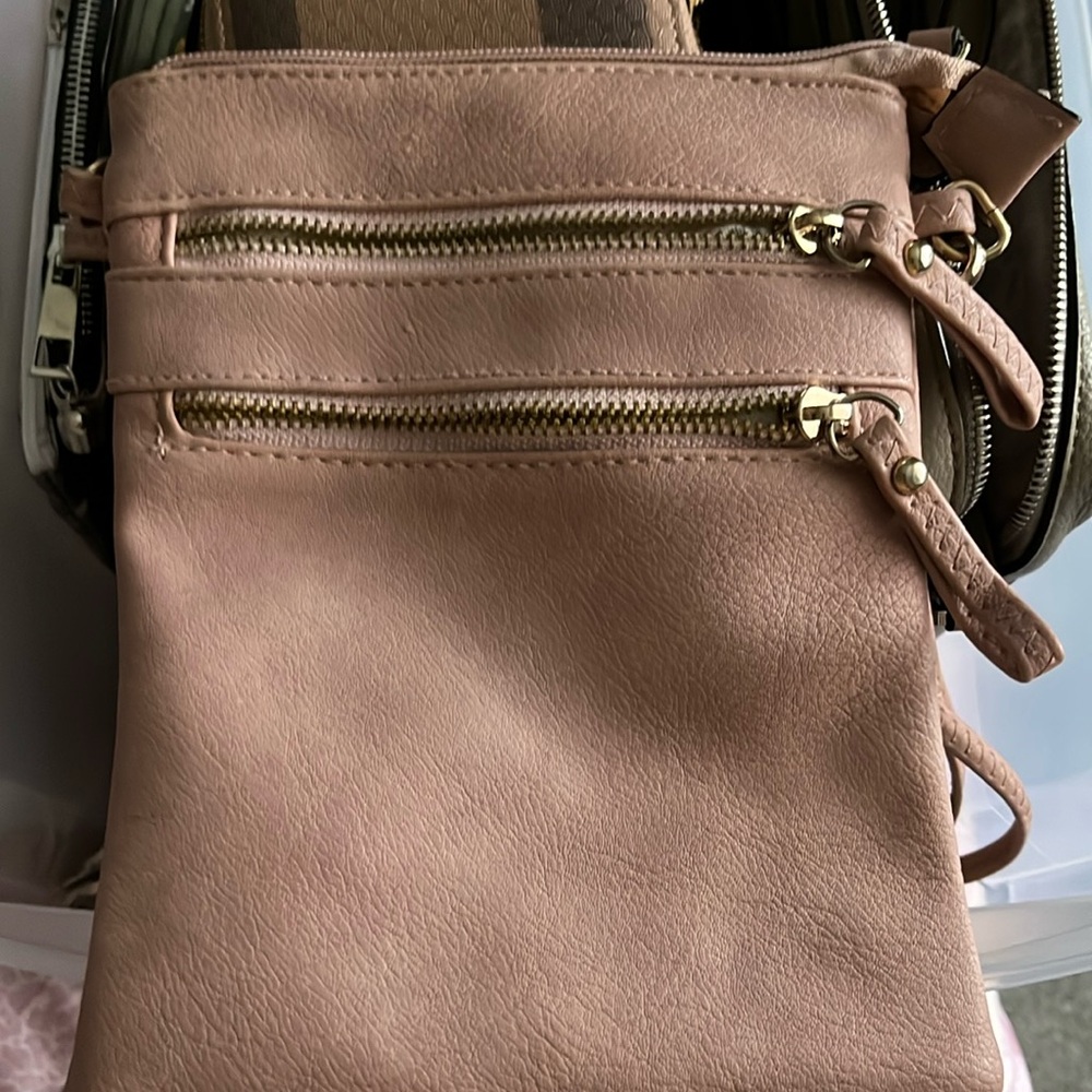 Medium size Crossbody